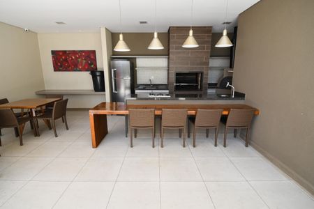 Apartamento para alugar com 68m², 2 quartos e 2 vagasÁrea comum - Churrasqueira