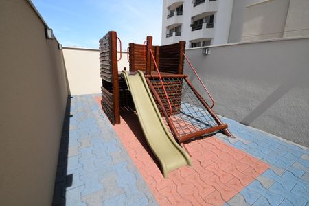 Apartamento para alugar com 68m², 2 quartos e 2 vagasÁrea comum - Playground
