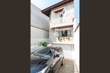 Casa à venda com 270m², 3 quartos e 4 vagasFachada