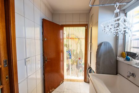 Casa à venda com 270m², 3 quartos e 4 vagasÁrea de serviço