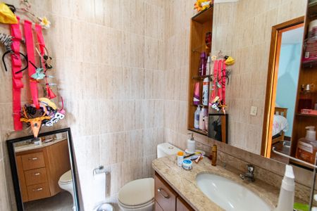 Casa à venda com 270m², 3 quartos e 4 vagasBanheiro da suíte 1