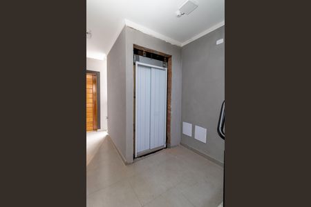 Apartamento à venda com 40m², 2 quartos e sem vaga Apartamento à venda com 40m², 2 quartos e sem vagaÁrea comum - Elevador