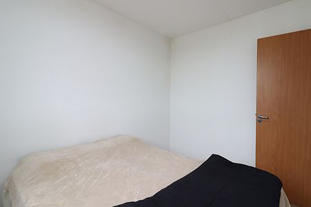 Quarto 1 de apartamento à venda com 2 quartos, 46m² em São Sebastião, Porto Alegre
