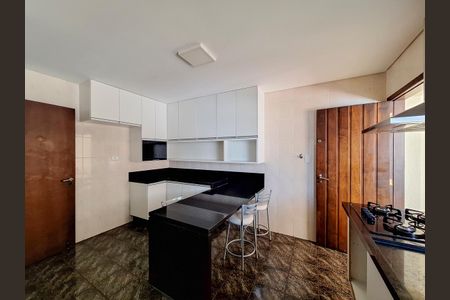 Casa à venda com 100m², 2 quartos e 1 vagaCozinha