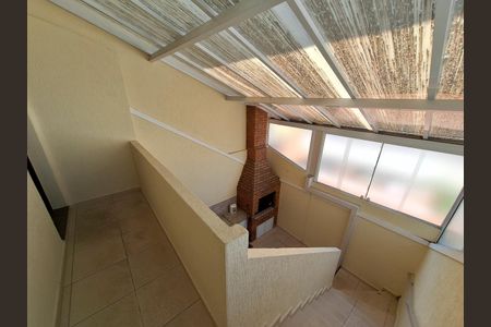 Casa à venda com 100m², 2 quartos e 1 vagaQuintal