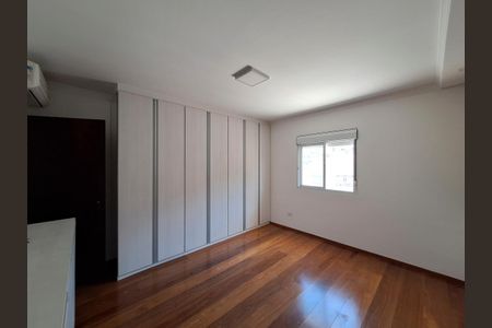 Casa à venda com 100m², 2 quartos e 1 vagaSuíte 1