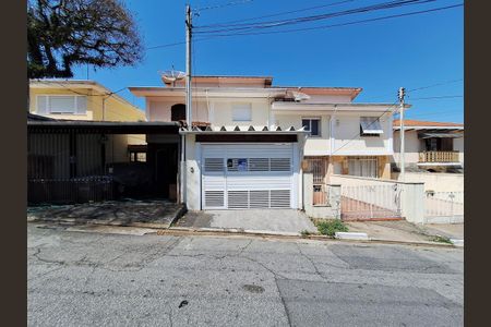 Casa à venda com 100m², 2 quartos e 1 vagaFachada