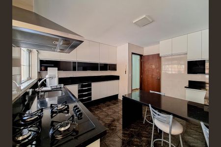 Casa à venda com 100m², 2 quartos e 1 vagaCozinha