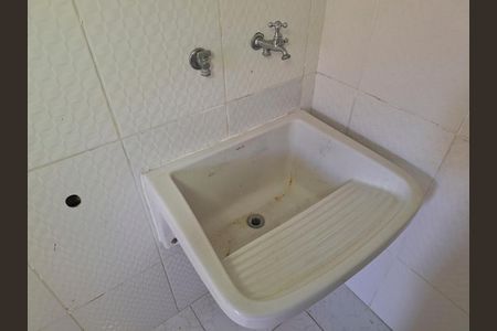 Casa à venda com 100m², 2 quartos e 1 vagaÁrea de Serviço