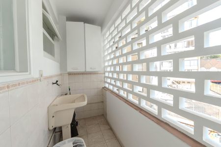 Apartamento à venda com 63m², 1 quarto e 1 vaga Apartamento à venda com 63m², 1 quarto e 1 vagaÁrea de Serviço