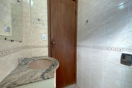 Apartamento à venda com 65m², 2 quartos e 1 vaga Apartamento à venda com 65m², 2 quartos e 1 vagaBanheiro da Suíte