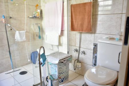 Casa à venda com 150m², 3 quartos e 4 vagas Casa à venda com 150m², 3 quartos e 4 vagasBanheiro