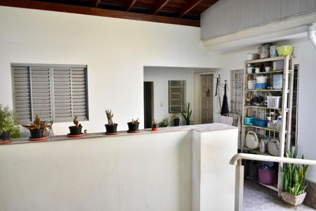 Casa à venda com 150m², 3 quartos e 4 vagas Casa à venda com 150m², 3 quartos e 4 vagasQuintal