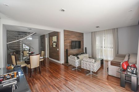 Sala de casa de condomínio à venda com 3 quartos, 210m² em Dos Casa, São Bernardo do Campo