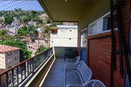 Apartamento à venda com 100m², 3 quartos e 2 vagasVaranda do Quarto 2