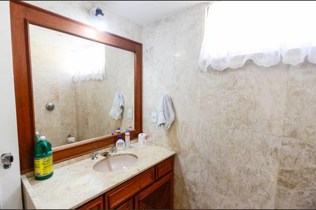 Apartamento à venda com 100m², 3 quartos e 2 vagasBanheiro da Suíte