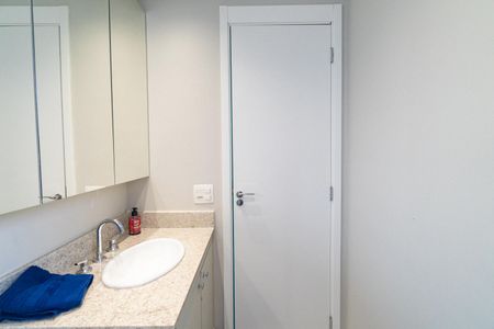 Apartamento à venda com 90m², 3 quartos e 1 vaga Apartamento à venda com 90m², 3 quartos e 1 vagaBanheiro da Suíte