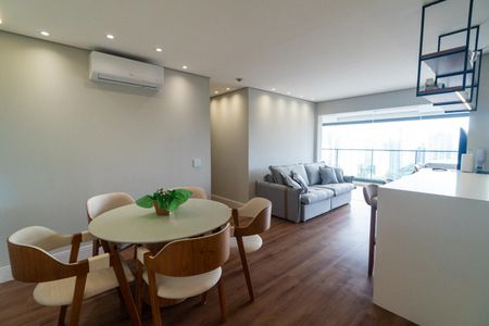 Apartamento à venda com 90m², 3 quartos e 1 vaga Apartamento à venda com 90m², 3 quartos e 1 vagaSala