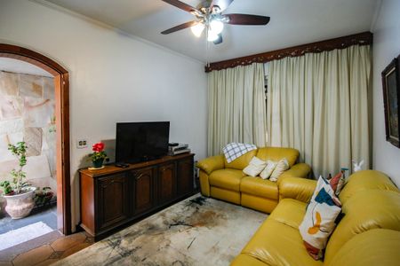 Casa para alugar com 255m², 3 quartos e 2 vagasSala de Estar