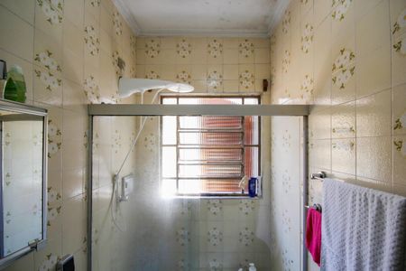 Casa para alugar com 255m², 3 quartos e 2 vagasBanheiro Social