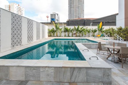 Apartamento à venda com 81m², 2 quartos e 2 vagasÁrea comum - Piscina