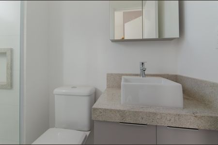 Apartamento à venda com 81m², 2 quartos e 2 vagasBanheiro Social