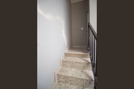 Casa para alugar com 45m², 1 quarto e sem vagaEscada