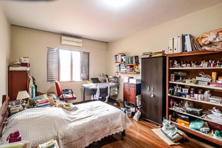 Casa para alugar com 218m², 4 quartos e 1 vagaQuarto 1