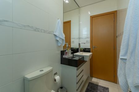 Apartamento à venda com 188m², 3 quartos e 2 vagasBanheiro da Suíte