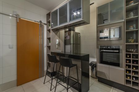 Apartamento à venda com 188m², 3 quartos e 2 vagasCozinha