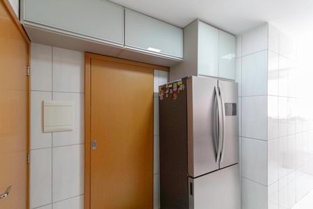 Apartamento à venda com 84m², 3 quartos e 2 vagasCozinha e Área de Serviço