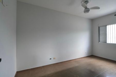 Quarto de apartamento para alugar com 2 quartos, 70m² em Jardim Santa Maria, Guarujá