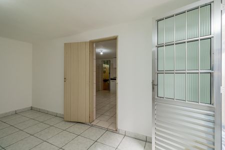 Casa para alugar com 55m², 1 quarto e sem vaga Casa para alugar com 55m², 1 quarto e sem vagaSala