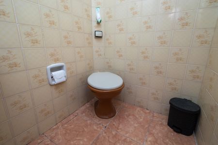 Casa para alugar com 55m², 1 quarto e sem vaga Casa para alugar com 55m², 1 quarto e sem vagaBanheiro