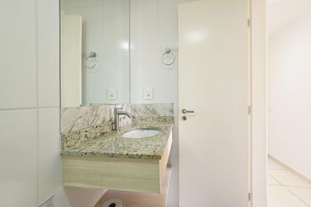 Apartamento para alugar com 67m², 2 quartos e 2 vagasBanheiro da Suíte