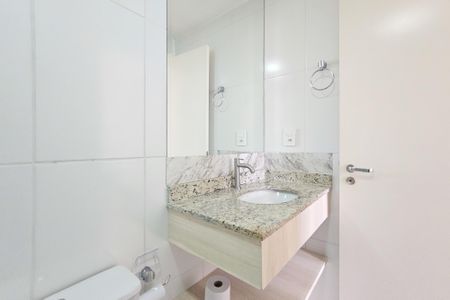 Apartamento para alugar com 67m², 2 quartos e 2 vagasBanheiro da Suíte