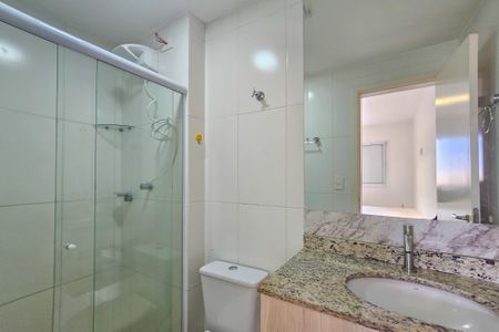 Apartamento para alugar com 67m², 2 quartos e 2 vagasBanheiro da Suíte