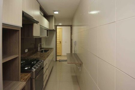 Apartamento para alugar com 115m², 2 quartos e 1 vaga Apartamento para alugar com 115m², 2 quartos e 1 vagaCozinha