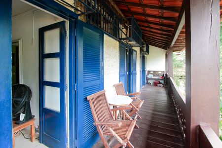 Casa de condomínio para alugar com 560m², 4 quartos e 4 vagasVaranda dos quartos