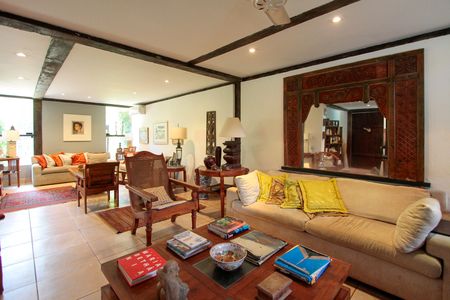 Sala de casa de condomínio à venda com 4 quartos, 560m² em Itanhangá, Rio de Janeiro