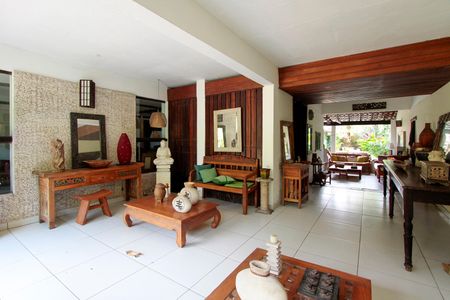 Casa de condomínio para alugar com 560m², 4 quartos e 4 vagasHall de Entrada