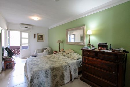 Casa de condomínio para alugar com 560m², 4 quartos e 4 vagasSuíte 2