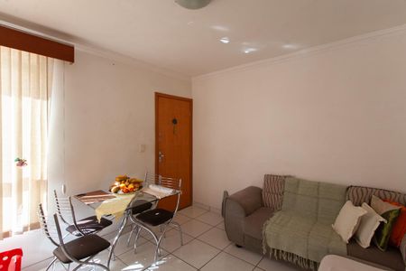 Sala de apartamento para alugar com 2 quartos, 60m² em São João Batista, Belo Horizonte