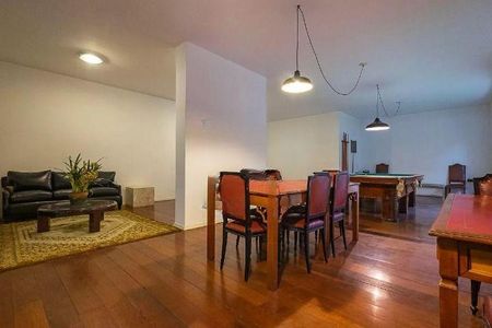 Apartamento à venda com 4 quartos, 220m² em Cerqueira César, São Paulo