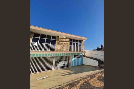 Casa à venda com 274m², 5 quartos e 5 vagas