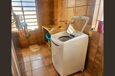 Casa à venda com 4 quartos, 280m² em Taquaral, Campinas