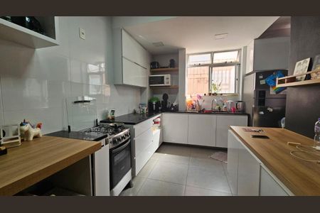 Apartamento à venda com 3 quartos, 80m² em Jardim America, Belo Horizonte