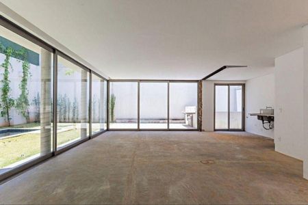 Casa à venda com 3 quartos, 538m² em Alto de Pinheiros, São Paulo