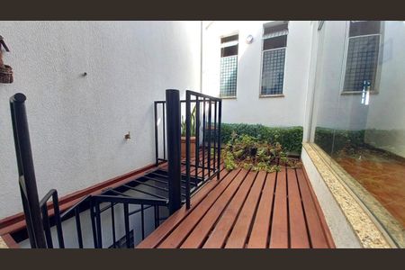 Casa à venda com 235m², 4 quartos e 4 vagas