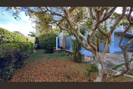 Casa à venda com 235m², 4 quartos e 4 vagas